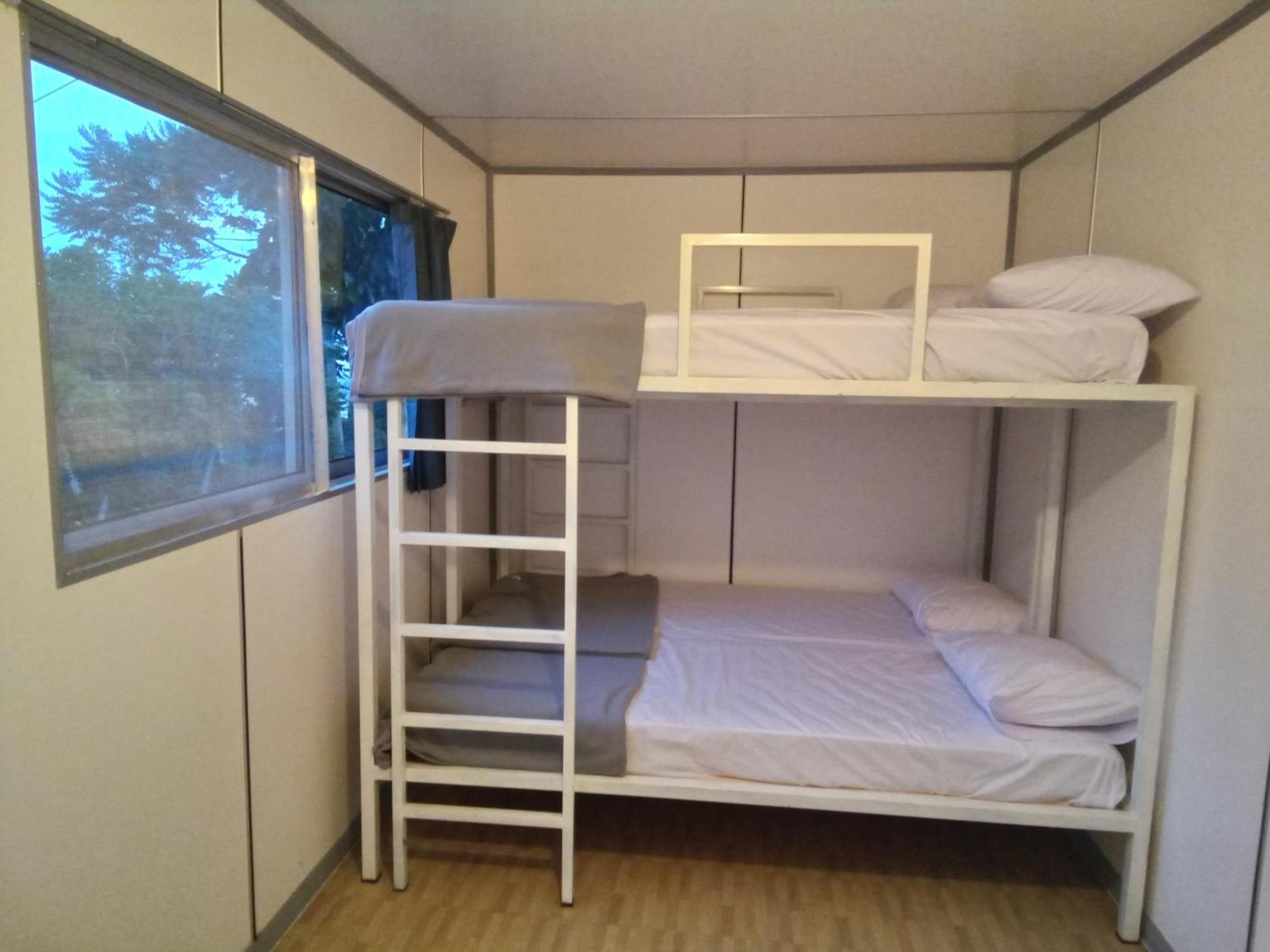 Hotel Bukit Pinus Tegalharendong Экстерьер фото